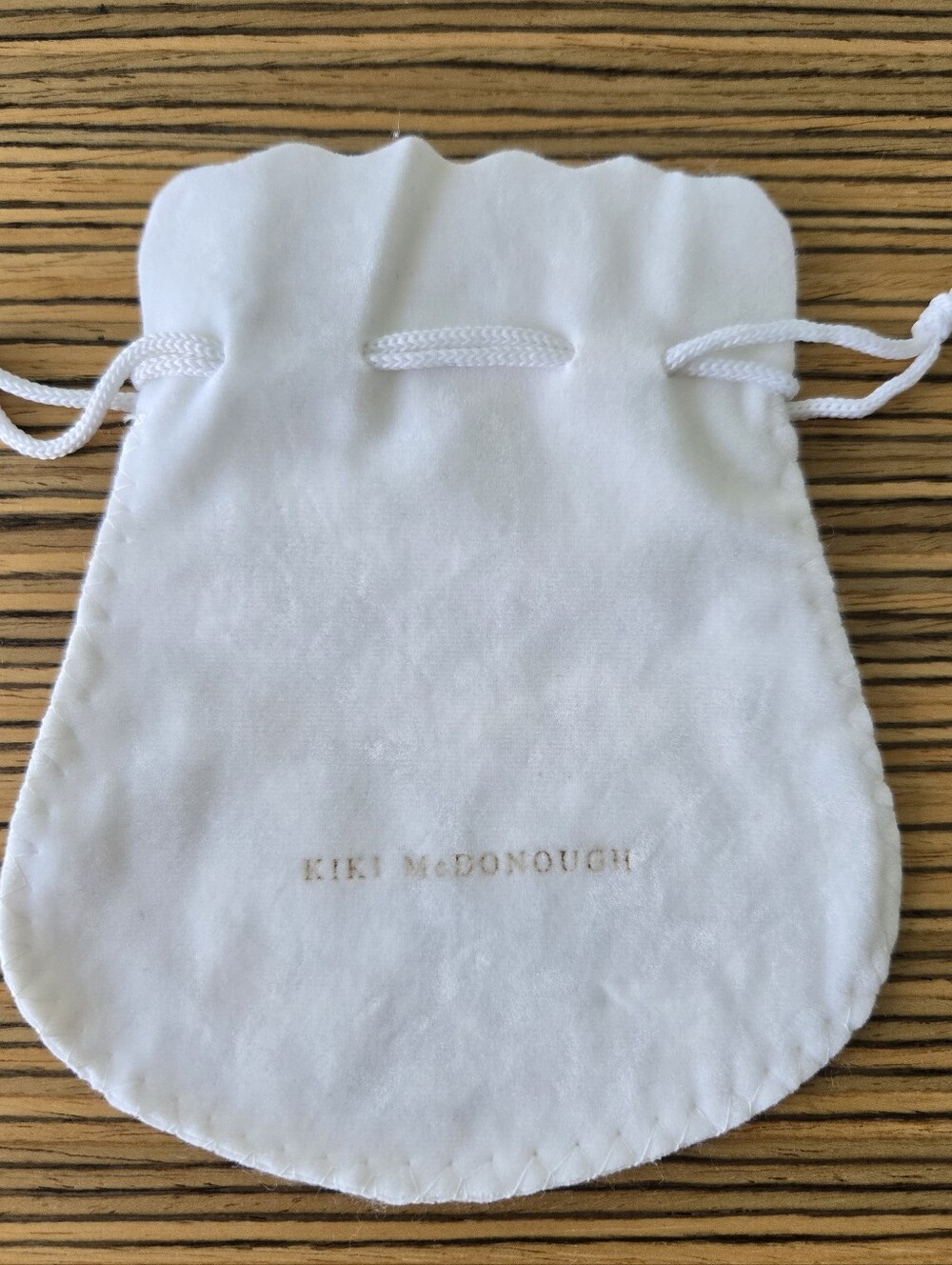 Kiki McDonough White Velvet Drawstring Jewelry Pouch
